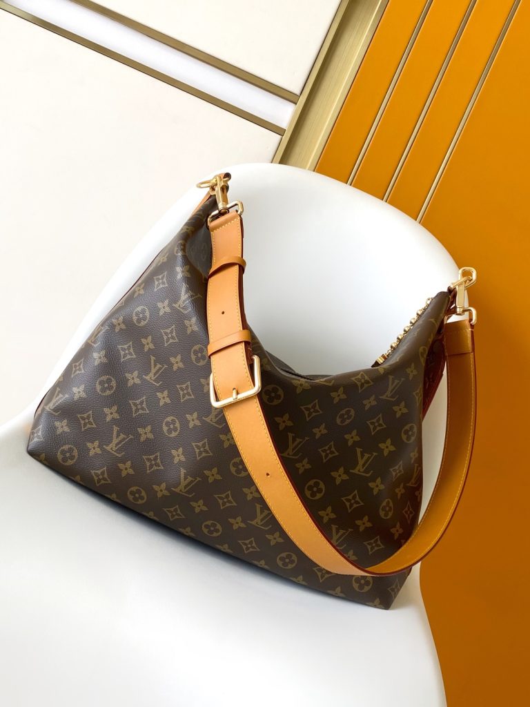 图片[4]-【LV METIS 手袋】M14018 老花（复古） 本款 Monogram 帆布打造的 Métis 以自我态度实践承诺。 Métis 手袋着重线条与轮廓，它既具备了现代手袋所需的多功能性，又继承了路易威登传统的优雅迷人。 两条可脱卸肩带，可以用来手提、手挽或是肩背。尺寸48x36x12cm-newbee