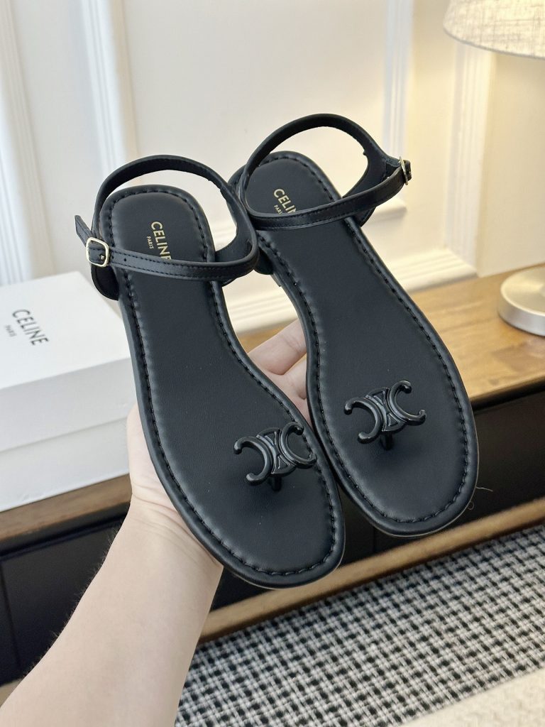 图片[6]-〖𝐂𝐄𝐋𝐈𝐍𝐄〗SS新品思琳复古罗马凉鞋 进出无压力，重工版，拒绝一眼假low货 原版楦型，调试N次、这款上脚绝对Vintage复古风味十足-newbee