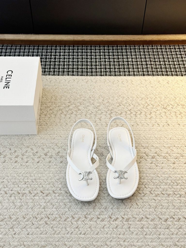 〖𝐂𝐄𝐋𝐈𝐍𝐄〗SS新品思琳复古罗马凉鞋 进出无压力，重工版，拒绝一眼假low货 原版楦型，调试N次、这款上脚绝对Vintage复古风味十足-newbee