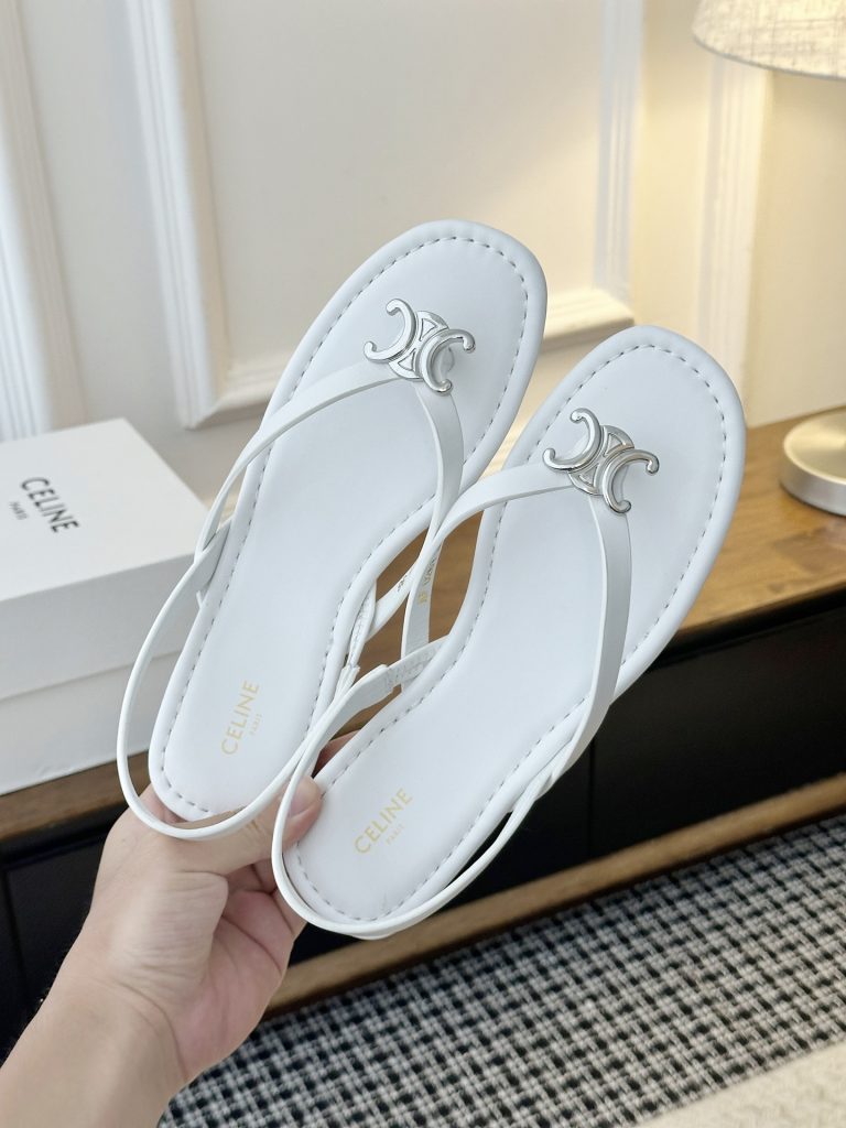图片[7]-〖𝐂𝐄𝐋𝐈𝐍𝐄〗SS新品思琳复古罗马凉鞋 进出无压力，重工版，拒绝一眼假low货 原版楦型，调试N次、这款上脚绝对Vintage复古风味十足-newbee