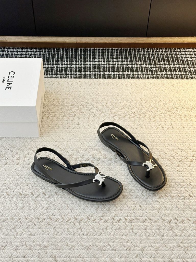 图片[5]-〖𝐂𝐄𝐋𝐈𝐍𝐄〗SS新品思琳复古罗马凉鞋 进出无压力，重工版，拒绝一眼假low货 原版楦型，调试N次、这款上脚绝对Vintage复古风味十足-newbee