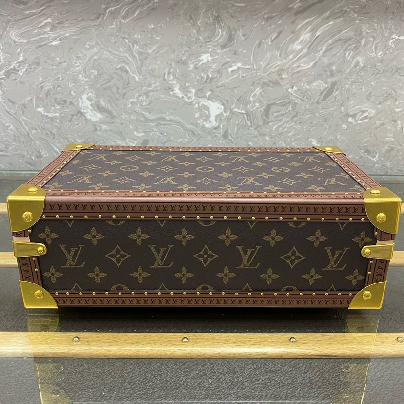 图片[9]-COFFRET 8 MONTRES 表盒这款8只装腕表盒以经典的帆布制成。它可便利地从保险箱存放至手提箱中，并配有一个可拆卸托盘用于藏匿其他贵重物品。【8只手表盒硬箱】size:34x13x18cm-newbee