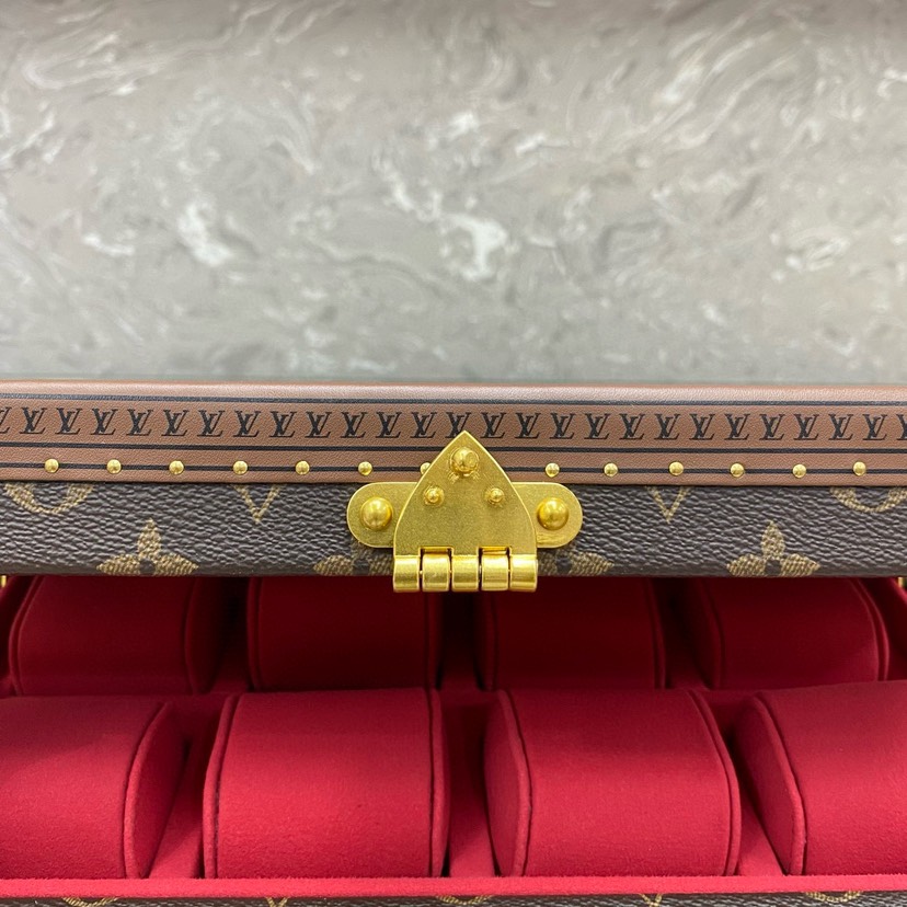 图片[7]-COFFRET 8 MONTRES 表盒这款8只装腕表盒以经典的帆布制成。它可便利地从保险箱存放至手提箱中，并配有一个可拆卸托盘用于藏匿其他贵重物品。【8只手表盒硬箱】size:34x13x18cm-newbee