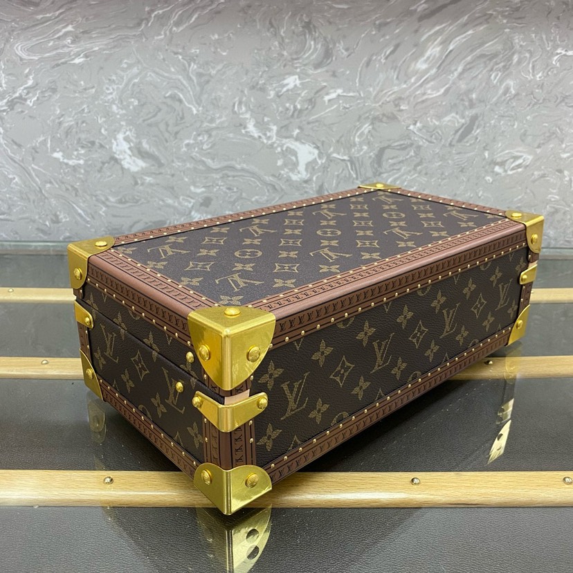 图片[9]-COFFRET 8 MONTRES 表盒这款8只装腕表盒以经典的帆布制成。它可便利地从保险箱存放至手提箱中，并配有一个可拆卸托盘用于藏匿其他贵重物品。【8只手表盒硬箱】size:34x13x18cm-newbee
