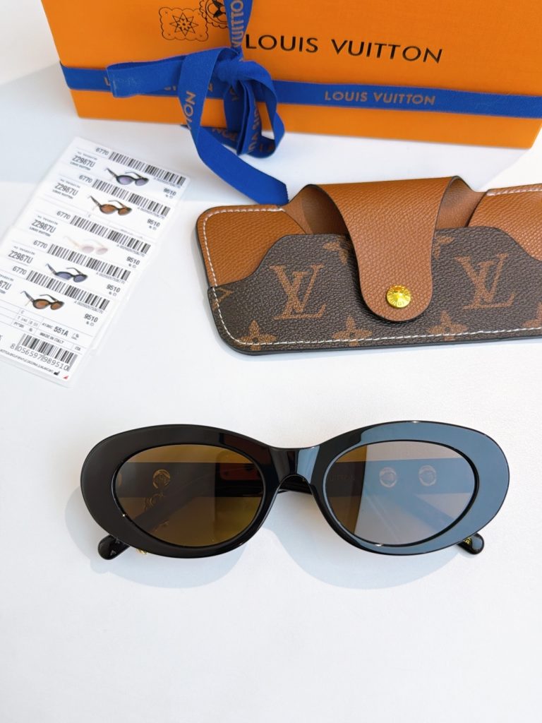 图片[3]-Lunettes de soleil ovales LV CharmLOUIS VUITTO*MOD：Z2987SIZE：53口20 145重工艺技术对扣铸件-newbee