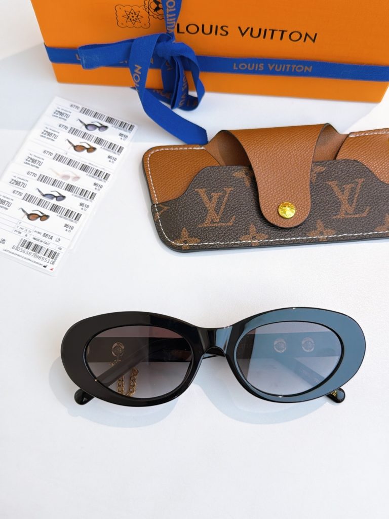 图片[4]-Lunettes de soleil ovales LV CharmLOUIS VUITTO*MOD：Z2987SIZE：53口20 145重工艺技术对扣铸件-newbee