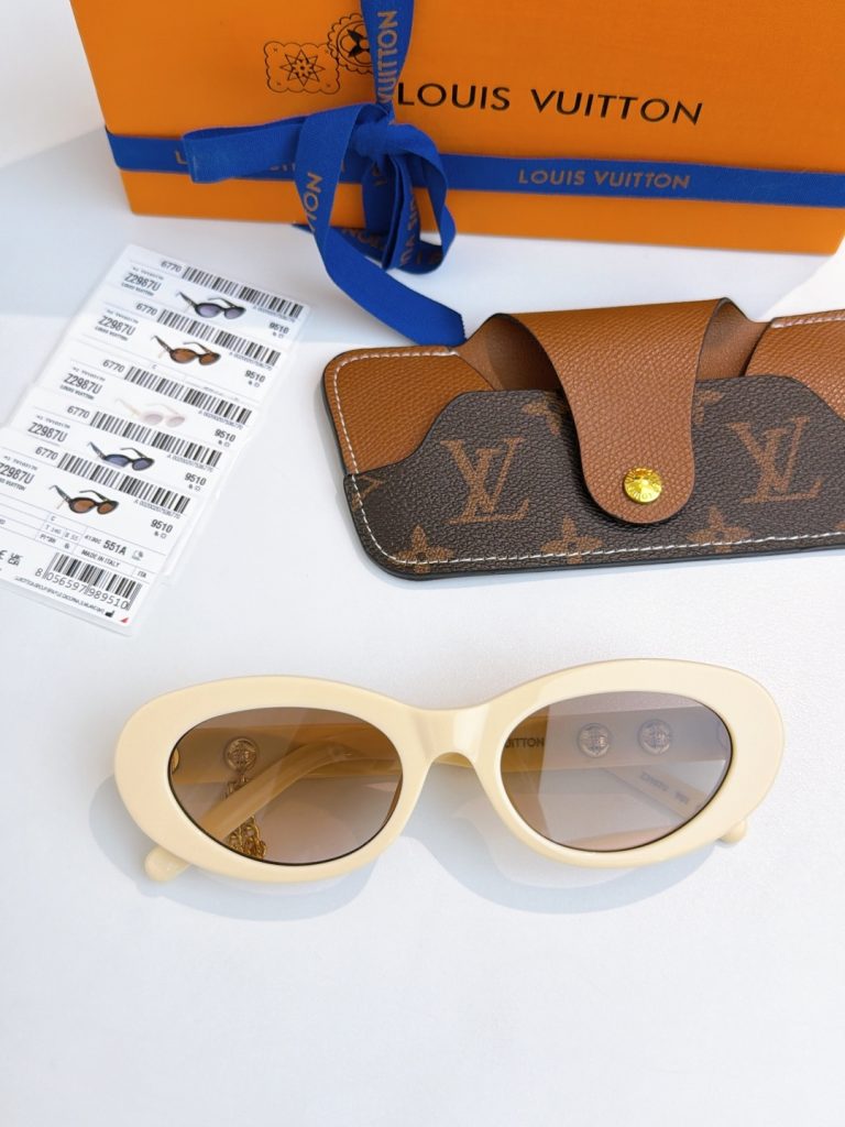 图片[6]-Lunettes de soleil ovales LV CharmLOUIS VUITTO*MOD：Z2987SIZE：53口20 145重工艺技术对扣铸件-newbee