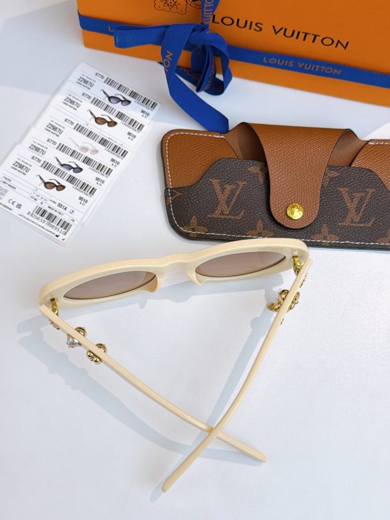 图片[7]-Lunettes de soleil ovales LV CharmLOUIS VUITTO*MOD：Z2987SIZE：53口20 145重工艺技术对扣铸件-newbee